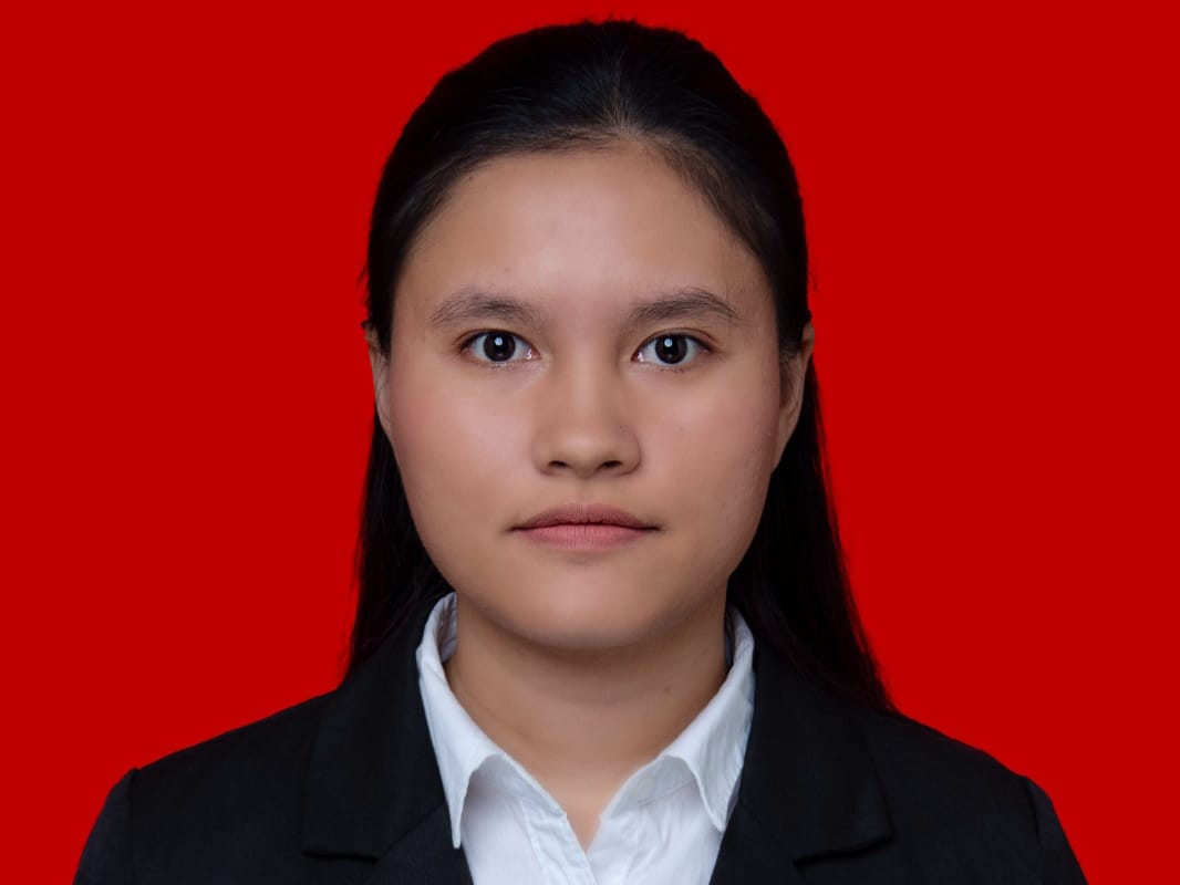 Theresia Launy Putri Sianipar, S. Psi